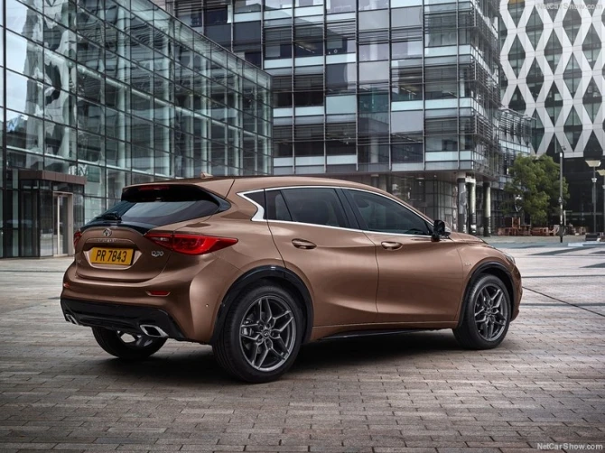 На британском заводе стартовало производство Infiniti Q30