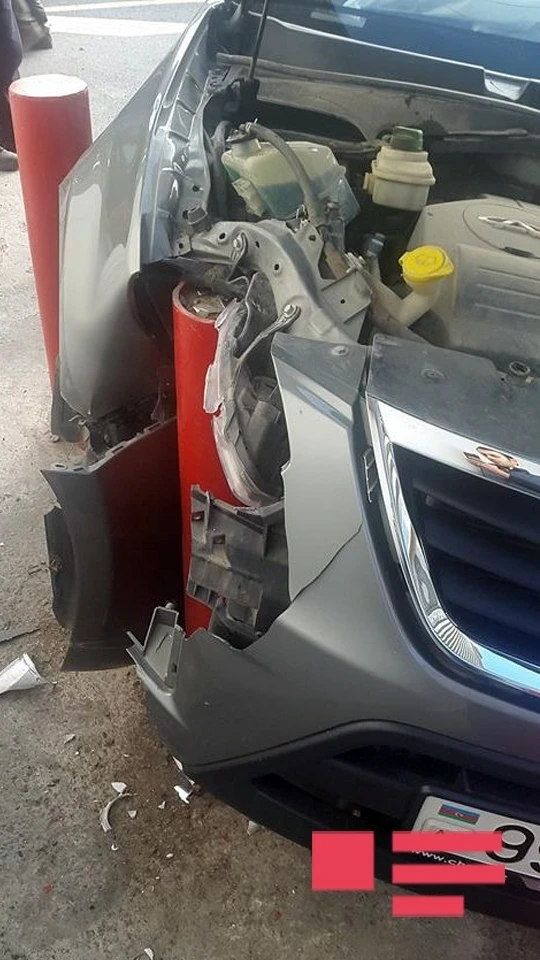 Автомобиль министра Азербайджана попал в аварию