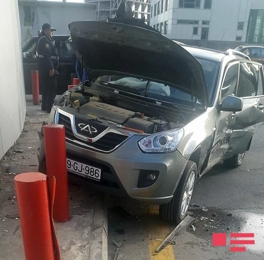 Автомобиль министра Азербайджана попал в аварию