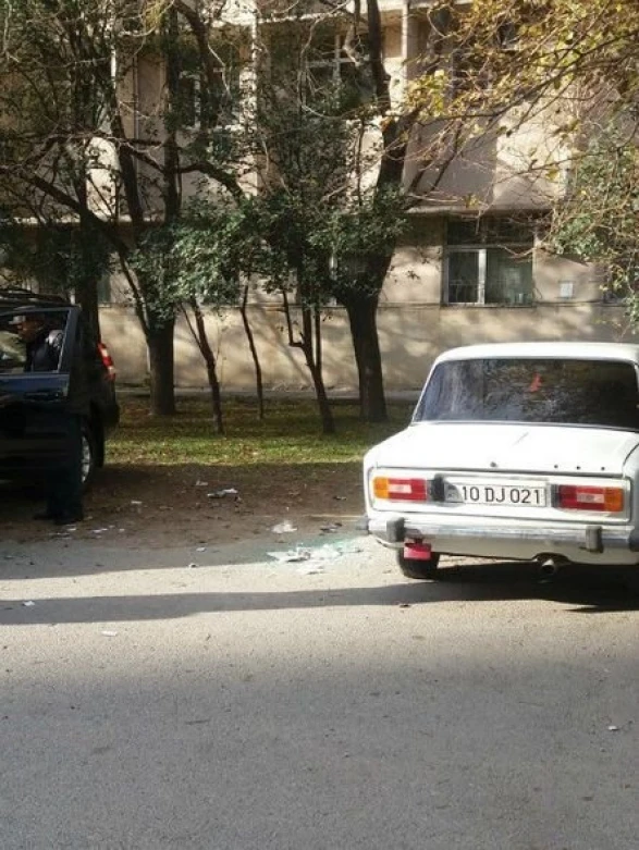 В Баку совершено  нападение на автостоянку
