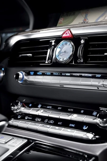 Hyundai показала первый седан премиальной линейки Genesis (видео)