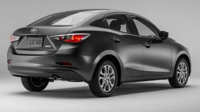 Компания Toyota презентовала обновленную версию седана Yaris