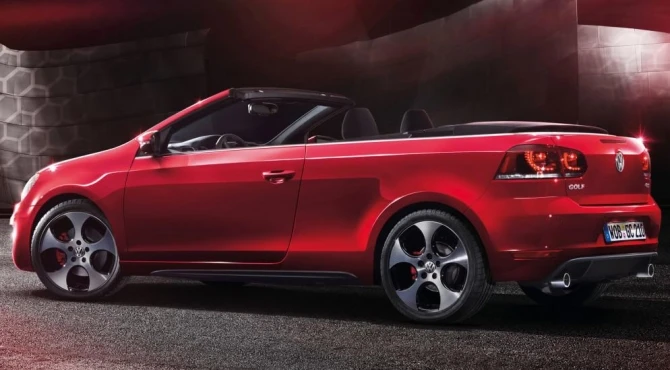 Volkswagen представил обновленный кабриолет Golf GTI Cabriolet