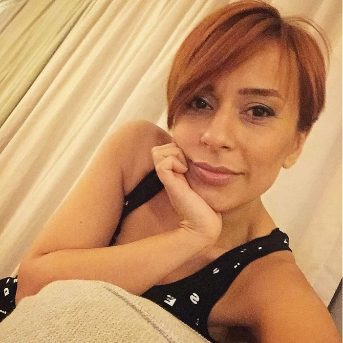 Миниатюралық HD фотосуреттерімен секс