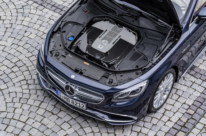 Mercedes-Benz представил кабриолет S65