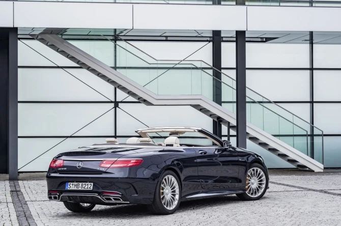 Mercedes-Benz представил кабриолет S65
