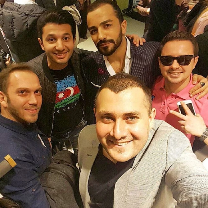 Звездный Instagram: «Жизнь коротка. Улыбайтесь, пока у вас есть зубы!»