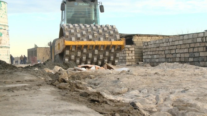 В Нардаране проводится реконструкция дорог (видео)