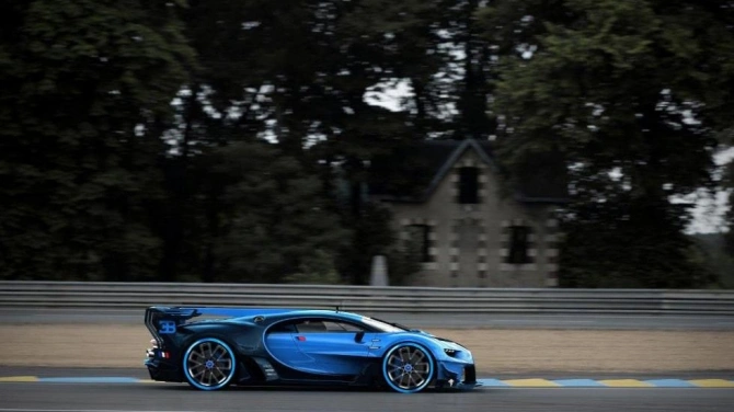 Вспоминаем легенды года: 2016 Bugatti Vision Gran Turismo (видео)