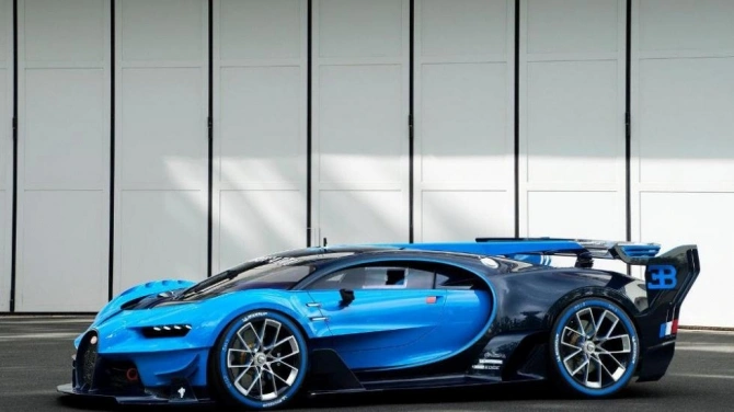 Вспоминаем легенды года: 2016 Bugatti Vision Gran Turismo (видео)