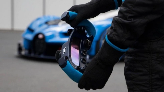 Вспоминаем легенды года: 2016 Bugatti Vision Gran Turismo (видео)