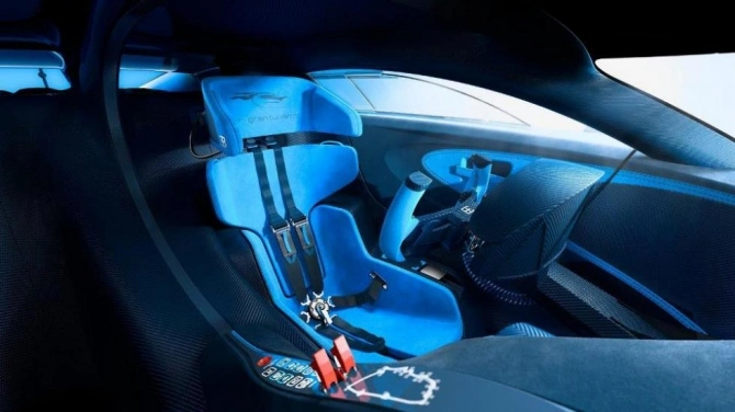 Вспоминаем легенды года: 2016 Bugatti Vision Gran Turismo (видео)