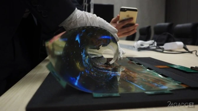 Поразительно тонкий и гибкий OLED-экран от LG (видео)