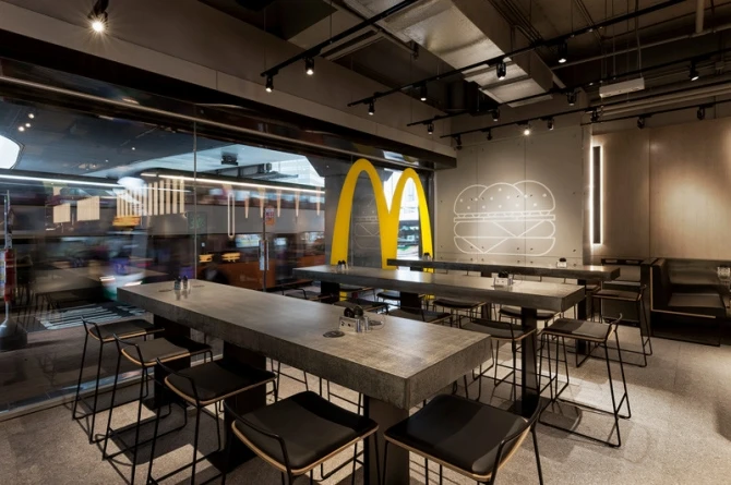 Фоторепортаж: как выглядит McDonald's Next в Гонконге