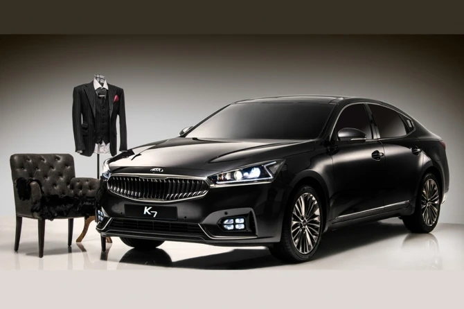 Kia показала стильные фотографии нового седана Cadenza