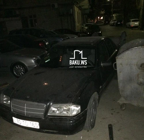 В Баку мусорщики в очередной раз проучили водителя