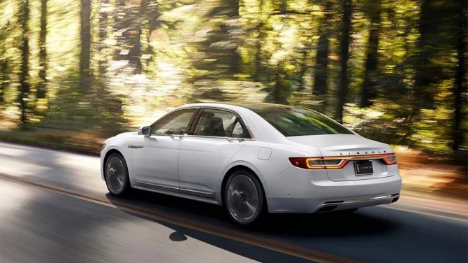 Lincoln вернула флагманский седан Continental