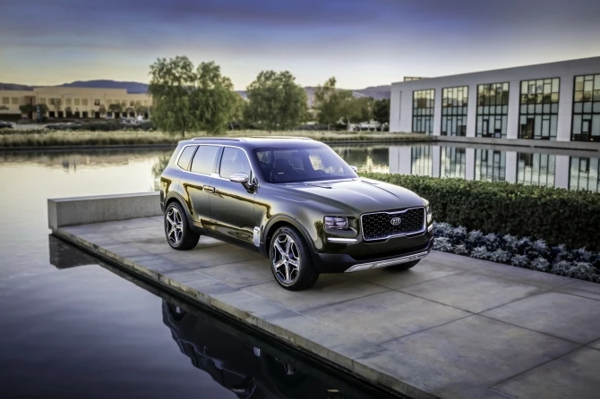 Kia представила большой кроссовер Telluride