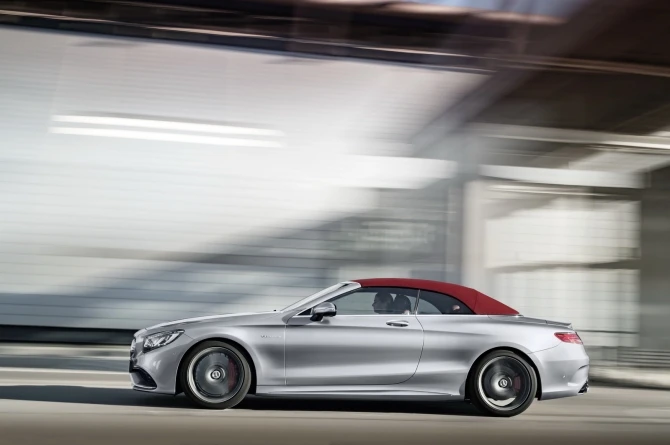 Mercedes-Benz привезла в Детройт потрясающий кабриолет S-Class