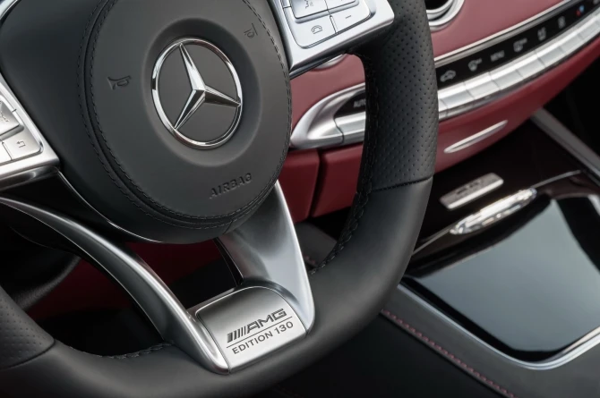 Mercedes-Benz привезла в Детройт потрясающий кабриолет S-Class