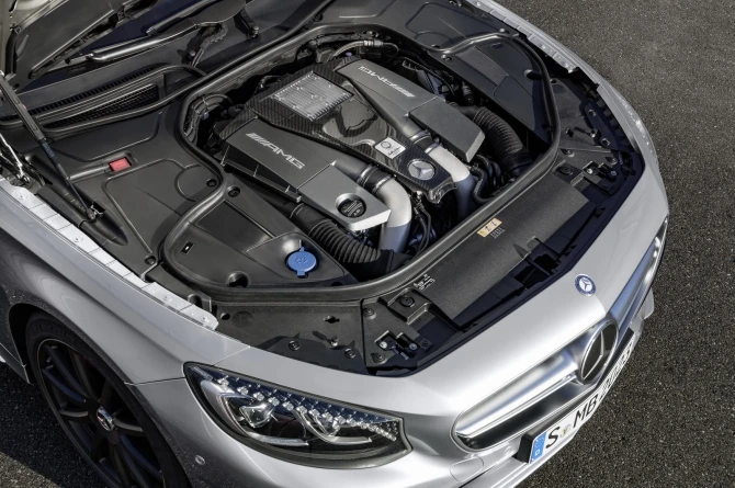 Mercedes-Benz привезла в Детройт потрясающий кабриолет S-Class