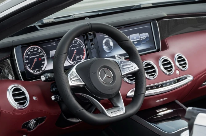 Mercedes-Benz привезла в Детройт потрясающий кабриолет S-Class