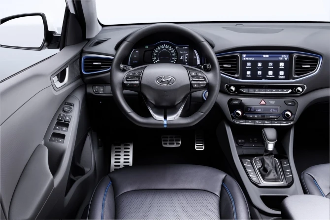 Hyundai официально рассекретила новый автомобиль Ioniq