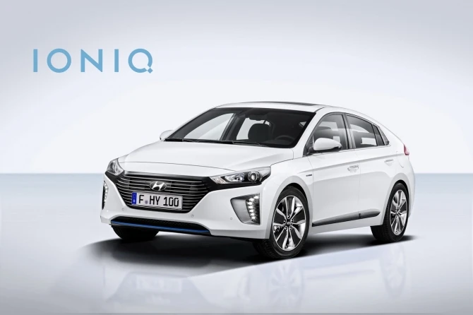 Hyundai официально рассекретила новый автомобиль Ioniq