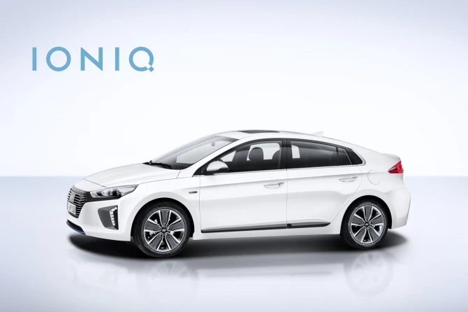 Hyundai официально рассекретила новый автомобиль Ioniq