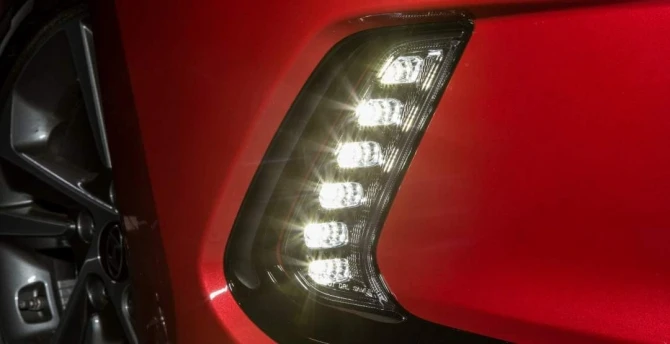 Hyundai озвучила стоимость нового седана Elantra