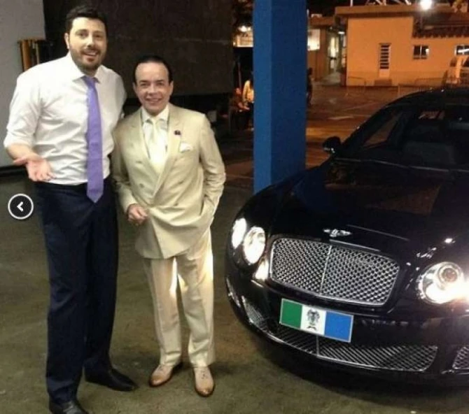 «Bentley» basdıracağını elan edən iş adamı insanlara belə dərs keçdi (FOTO)