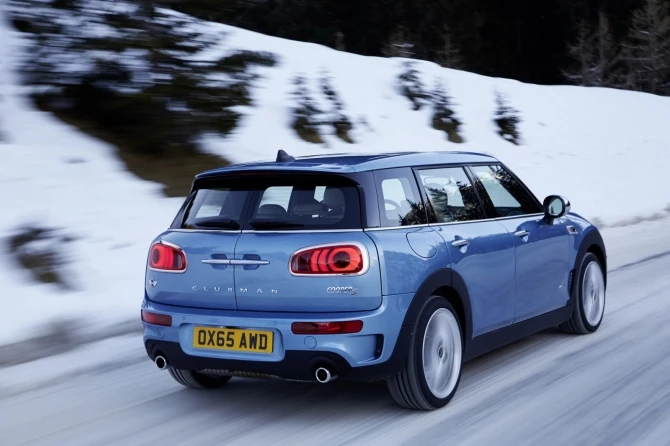 MINI представила универсал Clubman с системой полного привода