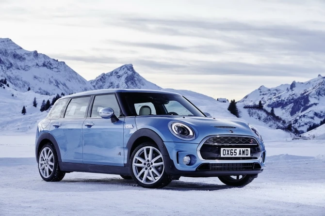 MINI представила универсал Clubman с системой полного привода