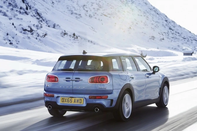 MINI представила универсал Clubman с системой полного привода