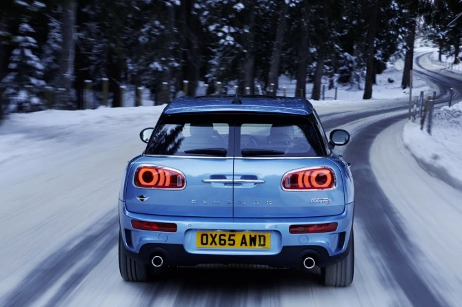MINI представила универсал Clubman с системой полного привода