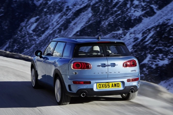 MINI представила универсал Clubman с системой полного привода
