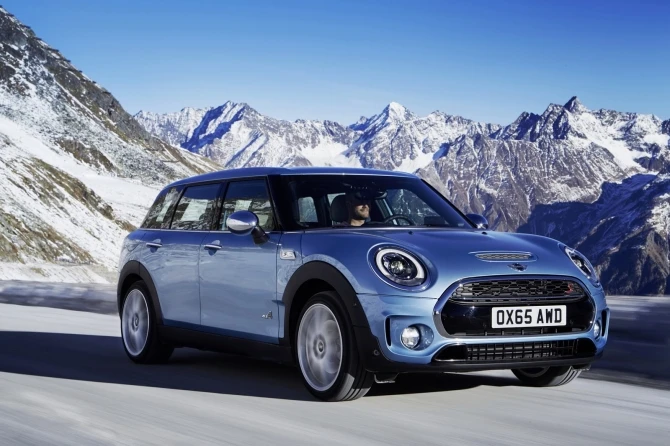 MINI представила универсал Clubman с системой полного привода