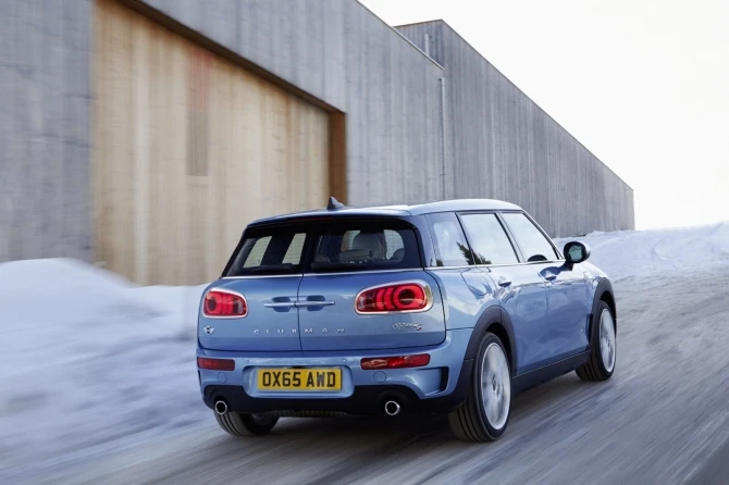 MINI представила универсал Clubman с системой полного привода