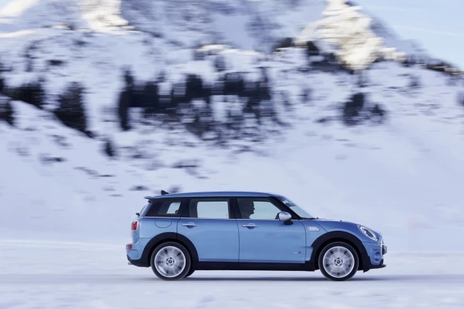 MINI представила универсал Clubman с системой полного привода