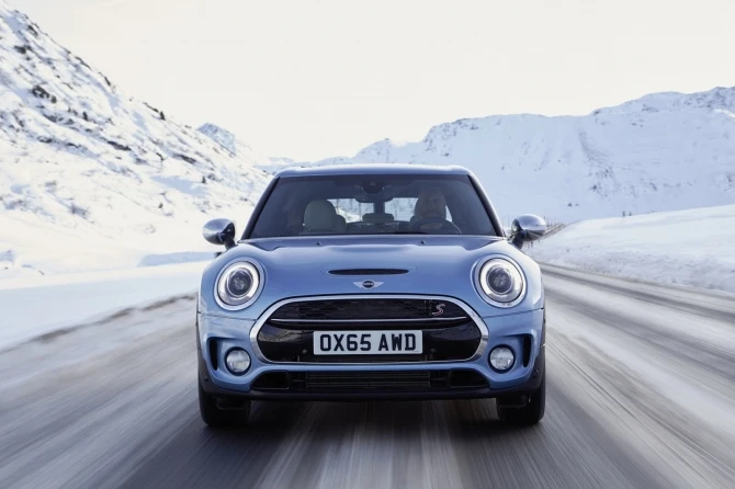 MINI представила универсал Clubman с системой полного привода