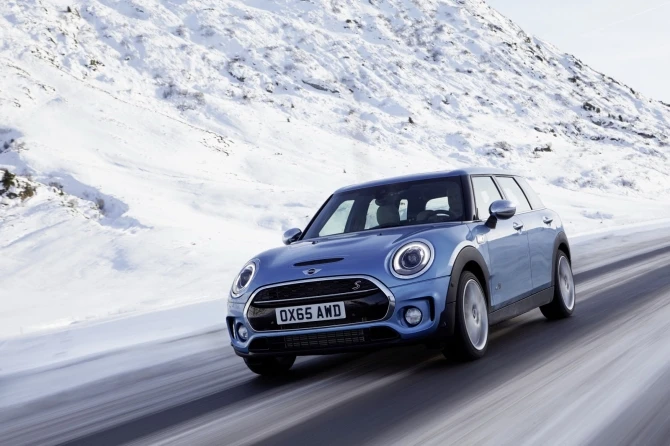 MINI представила универсал Clubman с системой полного привода