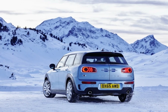 MINI представила универсал Clubman с системой полного привода