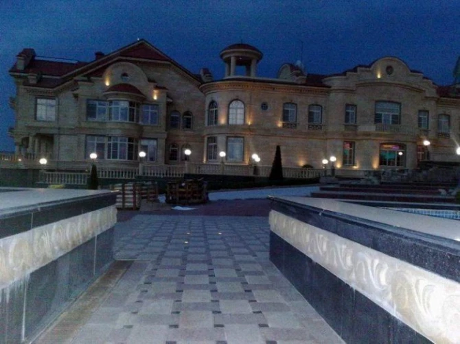 Зарубежные СМИ проникли в фешенебельный дворец Рамзана Кадырова (фото, видео)
