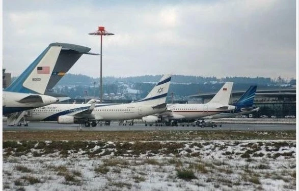 Байден приземлился прямо рядом с Алиевым