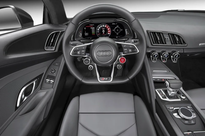 Audi раскрыла стоимость новой версии спорткара R8 (галерея)