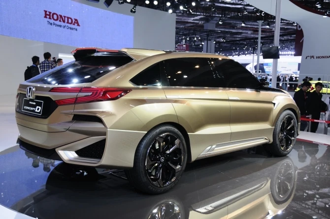 Новый серийный кроссовер Honda дебютирует весной 2016 года