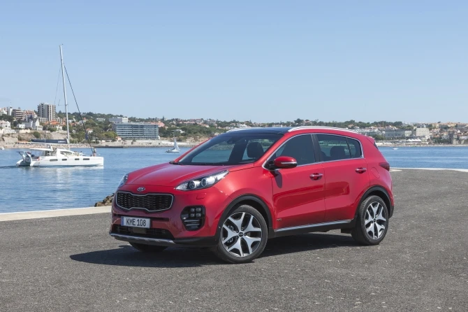 Kia готовится к старту официальных европейских продаж нового Sportage (галерея, видео)