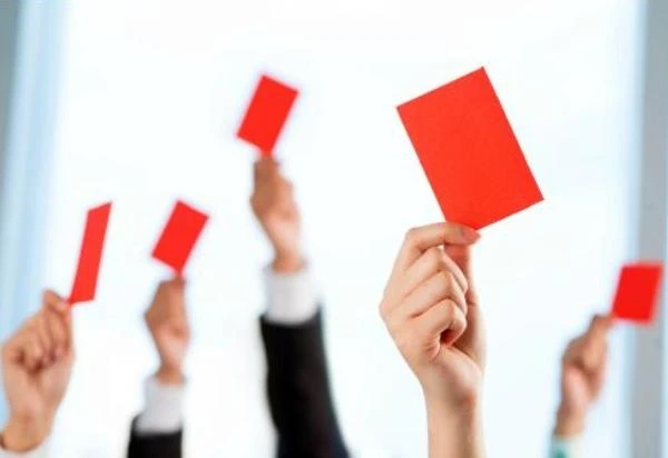 10 фраз, которые директор не должен говорить своим подчиненным