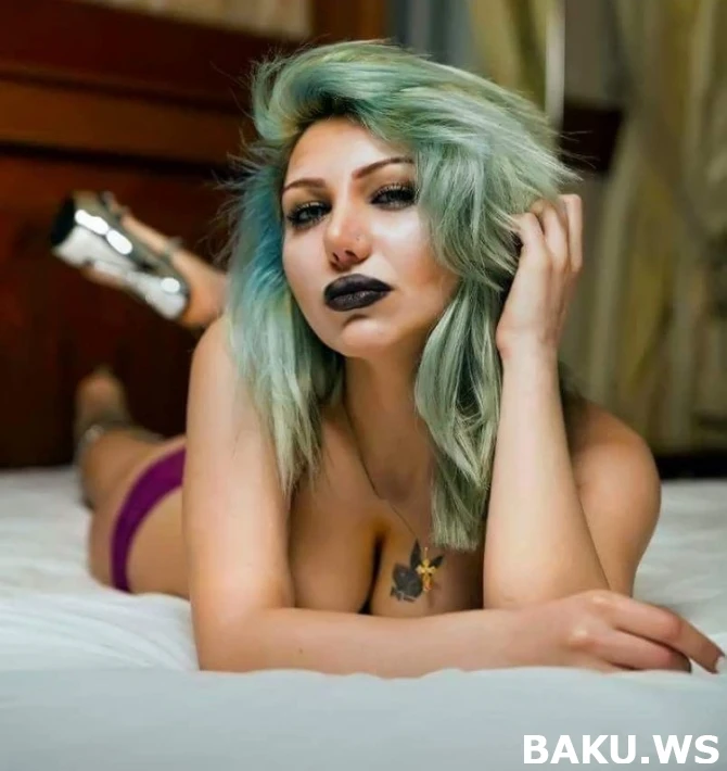 Танцовщица Эсмиральда обжигает своими фотографиями (+16)