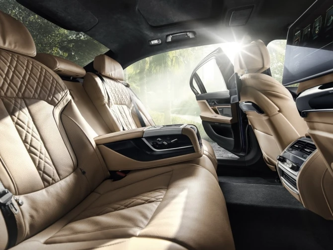 Alpina представила новый седан B7